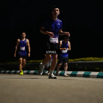 Runner Photo 7358754