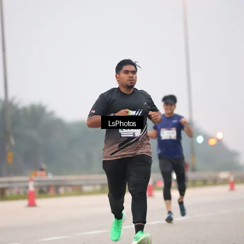 Runner Photo 7358755
