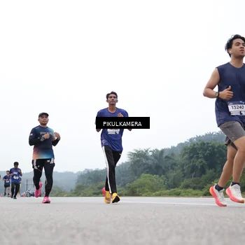Runner Photo 7358806