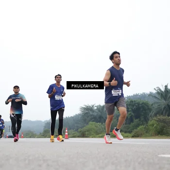 Runner Photo 7358811