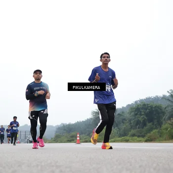 Runner Photo 7358838