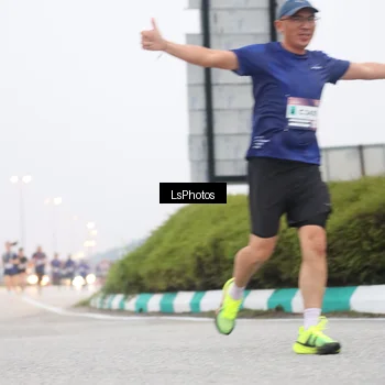 Runner Photo 7358844