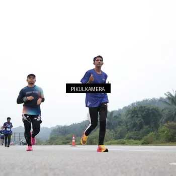 Runner Photo 7358845