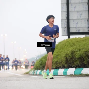 Runner Photo 7358846