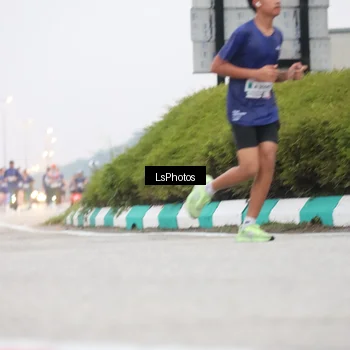 Runner Photo 7358852