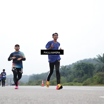 Runner Photo 7358854