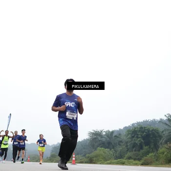 Runner Photo 7358921