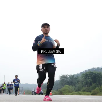 Runner Photo 7358935