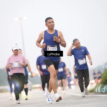 Runner Photo 7358946