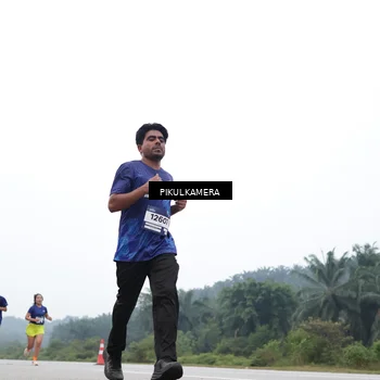 Runner Photo 7358949