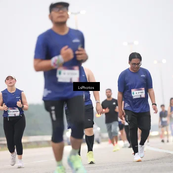 Runner Photo 7358955
