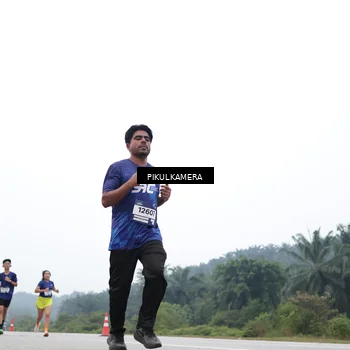 Runner Photo 7358960