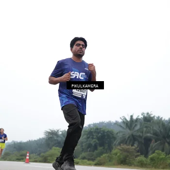 Runner Photo 7358975
