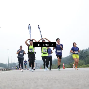 Runner Photo 7358990