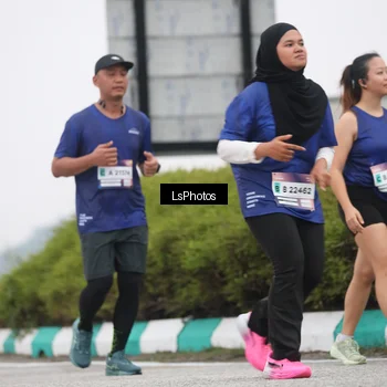 Runner Photo 7359000