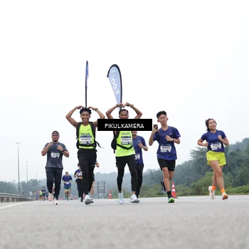 Runner Photo 7359009