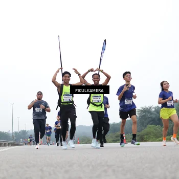 Runner Photo 7359026