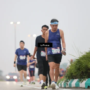 Runner Photo 7359040