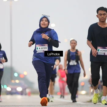 Runner Photo 7359053