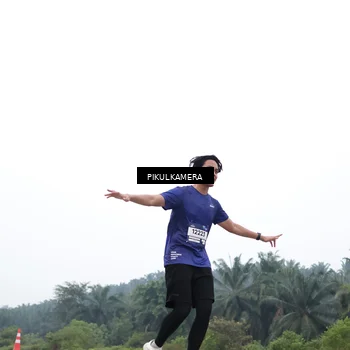 Runner Photo 7359352