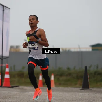 Runner Photo 7359354