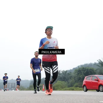 Runner Photo 7359376