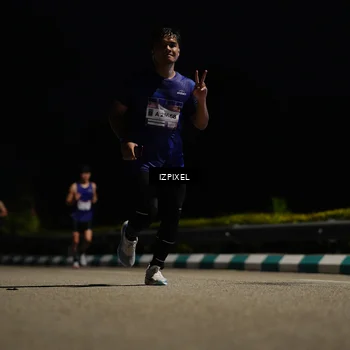 Runner Photo 7359408