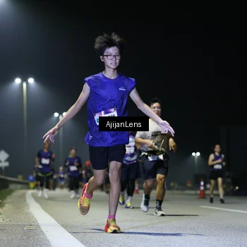 Runner Photo 7359705
