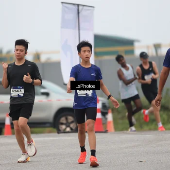 Runner Photo 7359733