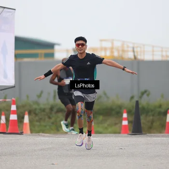 Runner Photo 7359778