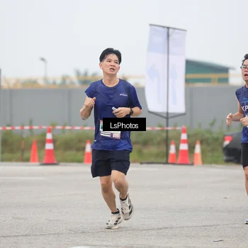 Runner Photo 7359859