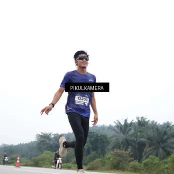 Runner Photo 7359914