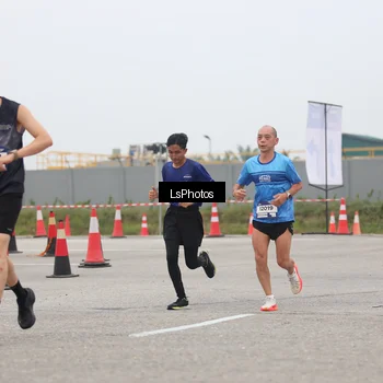 Runner Photo 7359950
