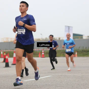 Runner Photo 7359951