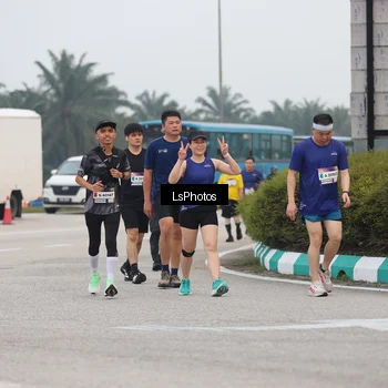 Runner Photo 7360003