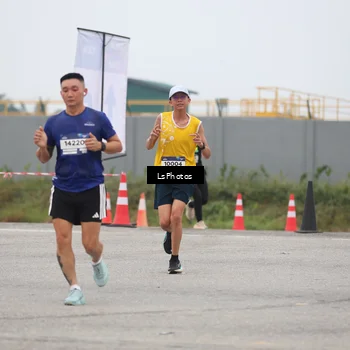 Runner Photo 7360010