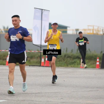 Runner Photo 7360051