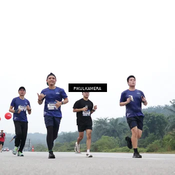 Runner Photo 7360097