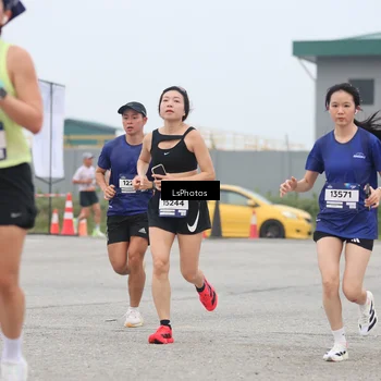 Runner Photo 7360098