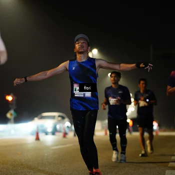 Runner Photo 7360100