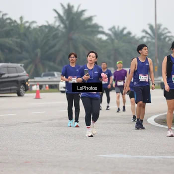 Runner Photo 7360163