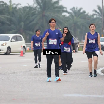 Runner Photo 7360176