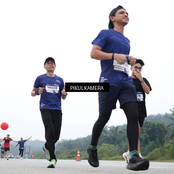 Runner Photo 7360192