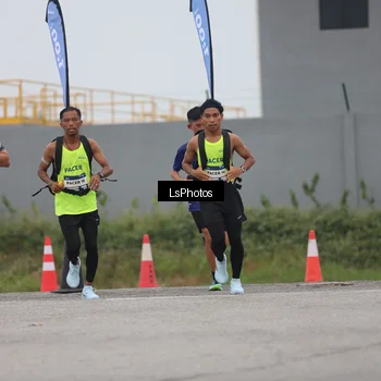 Runner Photo 7360444