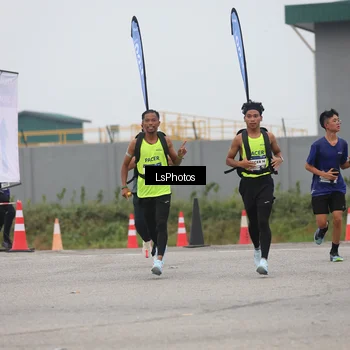 Runner Photo 7360445