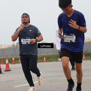 Runner Photo 7360469