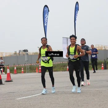 Runner Photo 7360472