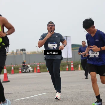 Runner Photo 7360474
