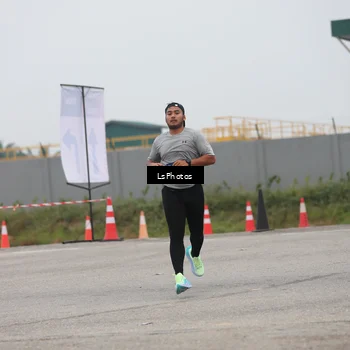 Runner Photo 7360480