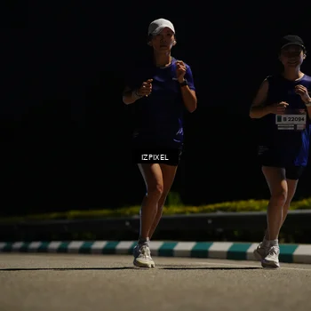 Runner Photo 7360493